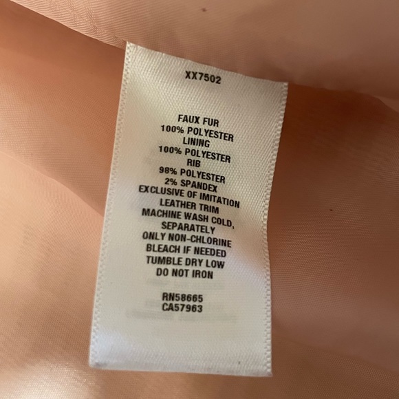 Girl’s faux fur bomber jacket - size S (7/8) - Picture 7 of 7